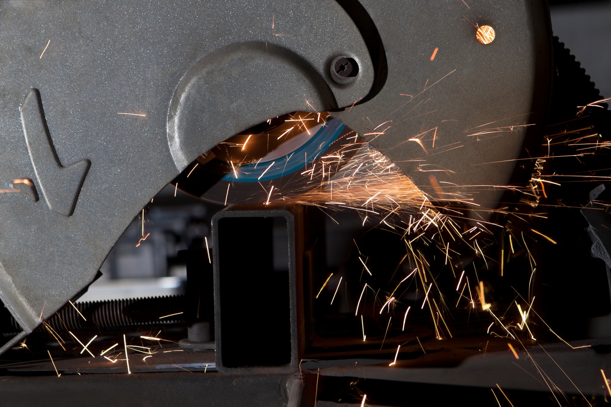 metal cutting saw